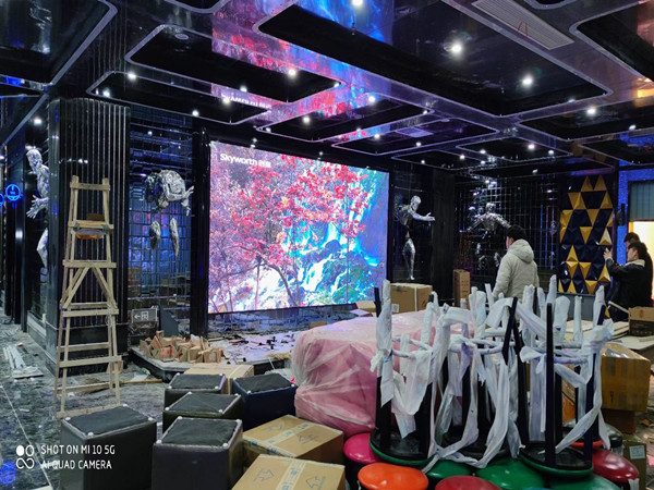 江西室内P2.5全彩显示屏